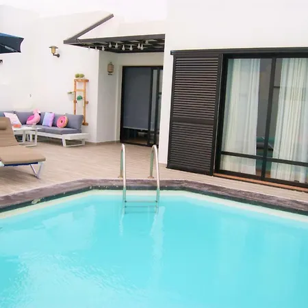 Lau Haizeta Villa *